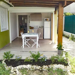 Avec Piscine, A 3 Minutes A Pied Des Plages Sainte-Anne (Grande-Terre)